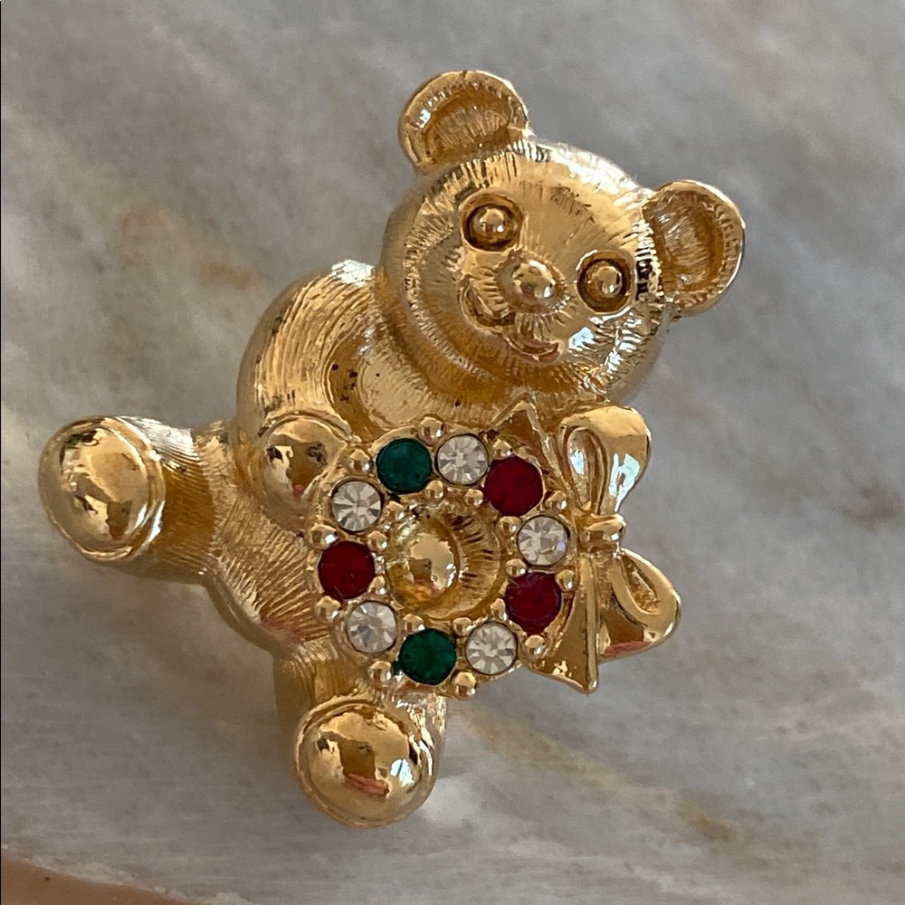 Gold Tone Christmas Teddy Bear Pin Rhinestone Wreath Holiday Lapel Brooch Avon